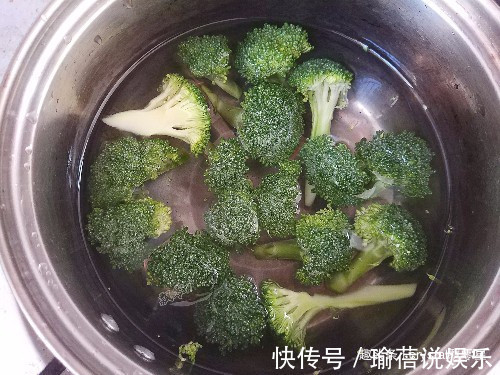 吃沙拉不等于吃草,食材搭配很重要,有荤有素,清爽美味更健康