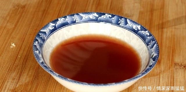 糖醋里脊的家常做法,学会挂糊技巧和糖醋比例,一锅都不够吃