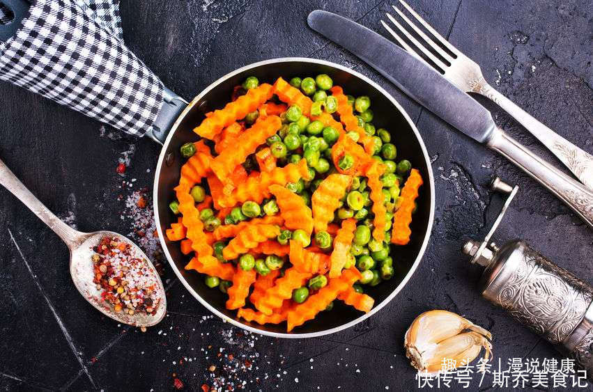 含有|深不可测!这4类高盐食物,很会“伪装”!高血压患者劝你要慎吃