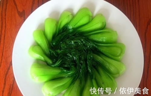 香菇|秋天别忘了吃香菇,这一种做法,一般人不告诉你,口感细腻丝滑