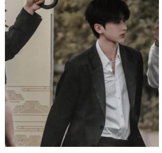 《朋友請(qǐng)聽好2》開啟錄制，蔡徐坤成常駐，治愈系頂流也去飛行？