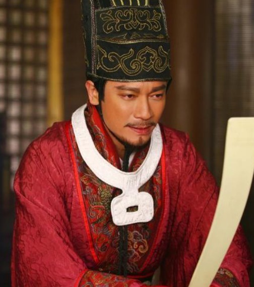 内容|为什么古代大臣上朝时,手里都会拿个“板子”是干什么用的