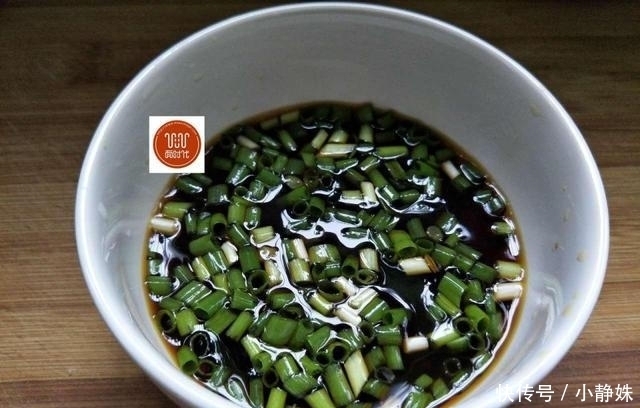 夏天茄子最好吃,5分钟学会3种做法,做法非常简单、吃一次忘不了