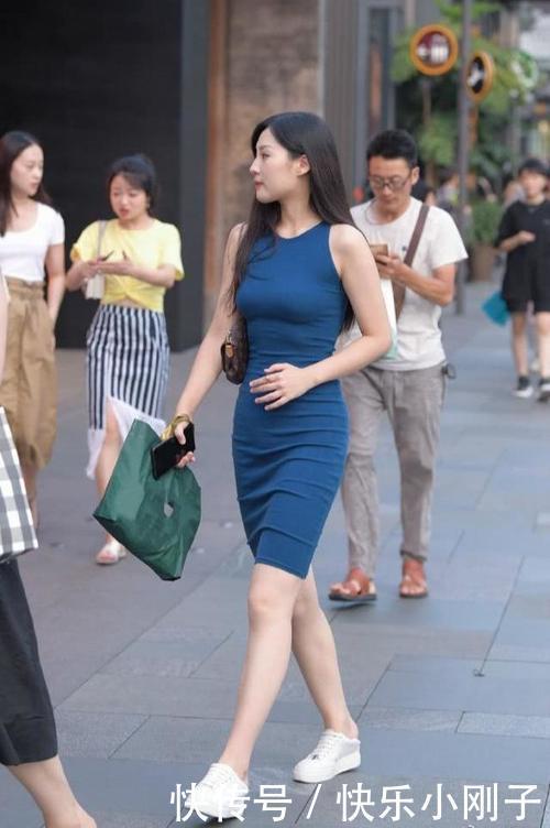 高雅|明明是普通的连衣裙， 展现个人魅力， 高雅迷人
