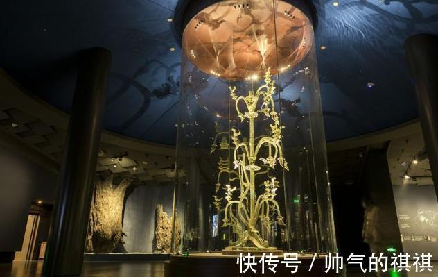 现实版$现实版“摸金校尉”,带头掘自家祖坟被逮捕时家中都是国宝