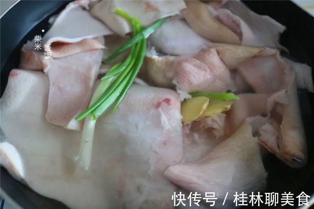 猪皮|年夜饭必备菜品,提前做好放冰箱,切一切就上桌,特别省心