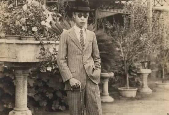 心机|溥仪退位13年,张作霖已是大元帅,为何依然下跪磕头?老张心机太深!