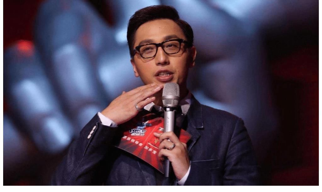 從“浙江一哥”到備受爭(zhēng)議，華少就這樣改寫了自己的結(jié)局