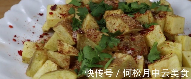 今天才知道，原来土豆去皮这么简单，只用一张纸，快速干净不浪费！