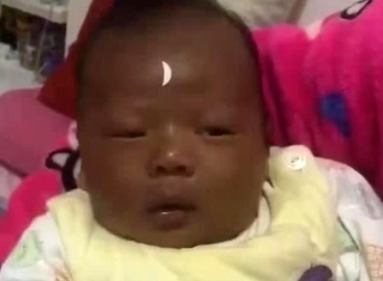 煤球|看到宝宝,妈妈以为自己生了个煤球,爸爸喊儿子“包大人”