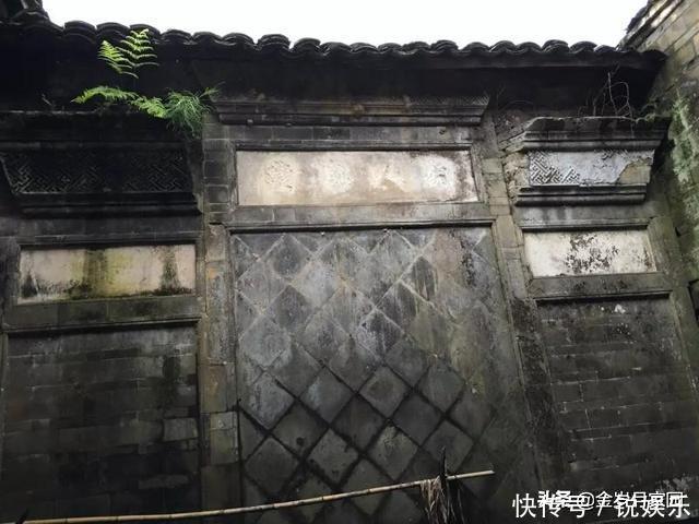 广东南雄角湾村有段古:大黄牛单挑华南虎,赢!!!