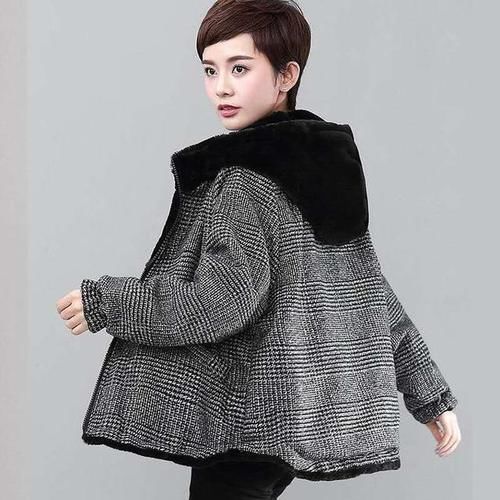 早春“外套”太令人惊喜，搭配打底衫穿，舒适又减龄，洋气又时髦