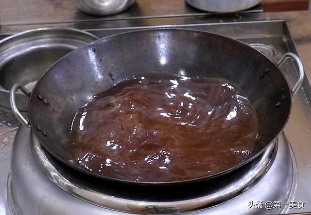 棒骨|大骨头怎么卤才入味？厨师长教你正宗做法，咸香软烂，味道清香