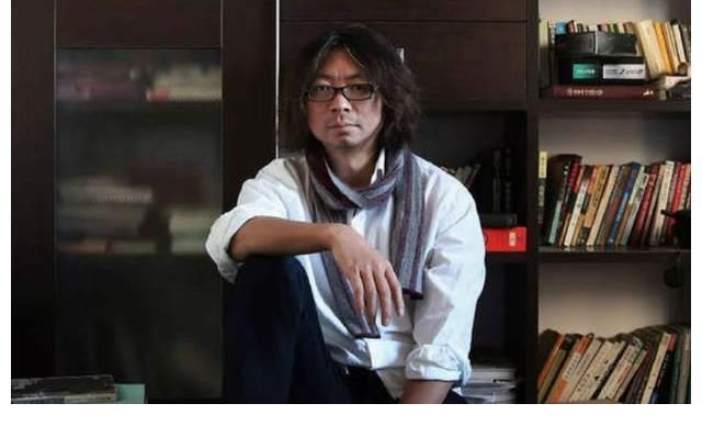 综艺《十三邀》，许的思想和节目的社会价值，本是两个不同的事情