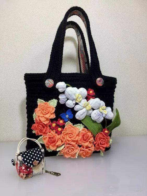 小花片 55款超美的钩花包包,只要会钩不同的花,拼缝在一起,就能做出