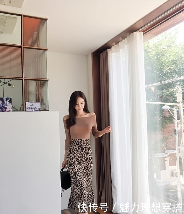 咖啡色|美女孙允珠高清美图咖啡色长袖修身上衣