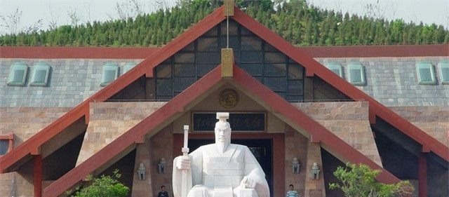 历史上的轩辕黄帝是谁他的后人已经找到,全国仅此一家!