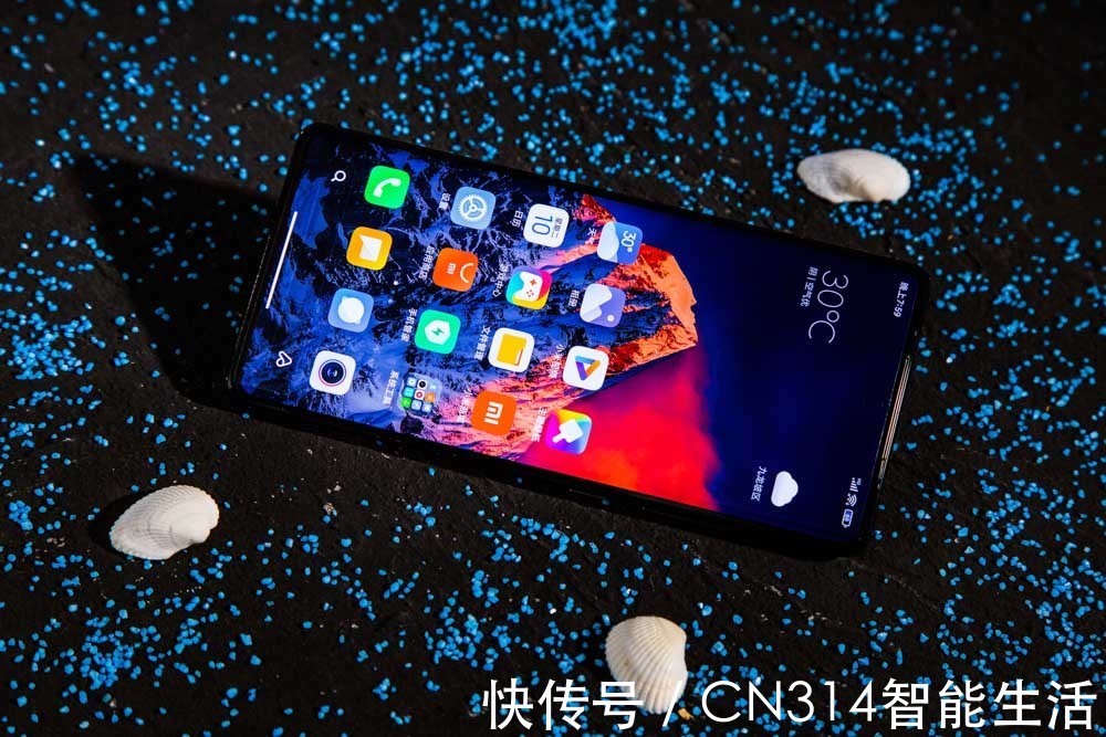 哪吒|小米MIX4首发深度评测:时隔三年的回归,带来了哪些感动?