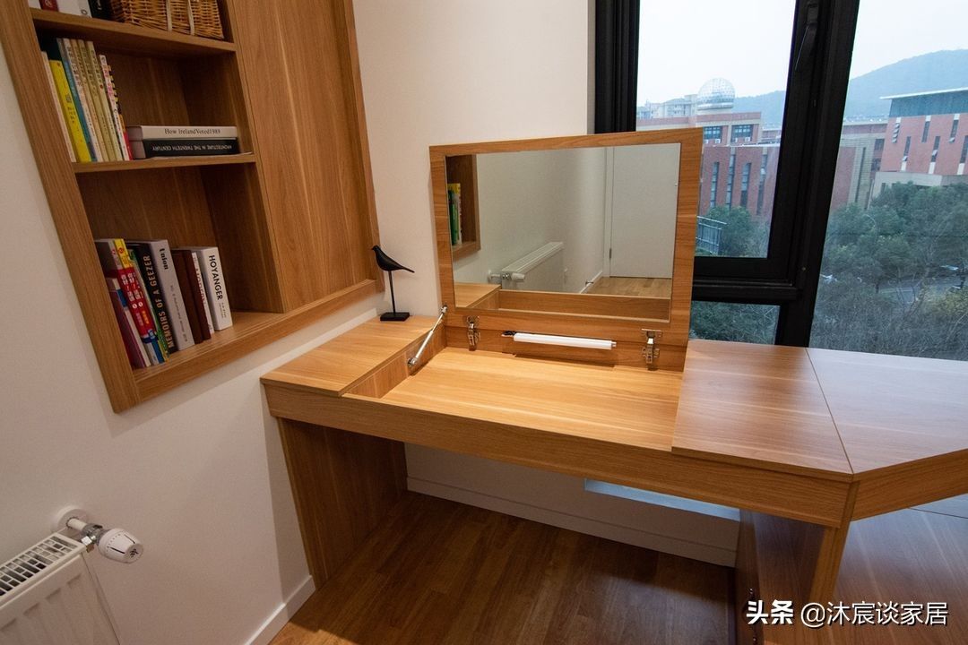 客厅|她家的客厅不一样，用卡座取代沙发，好看又实用，真是小户型救星