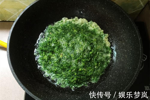 葱花炒蛋|常吃这菜的人,腰都悄悄变细了,它富含膳食纤维开胃又排毒