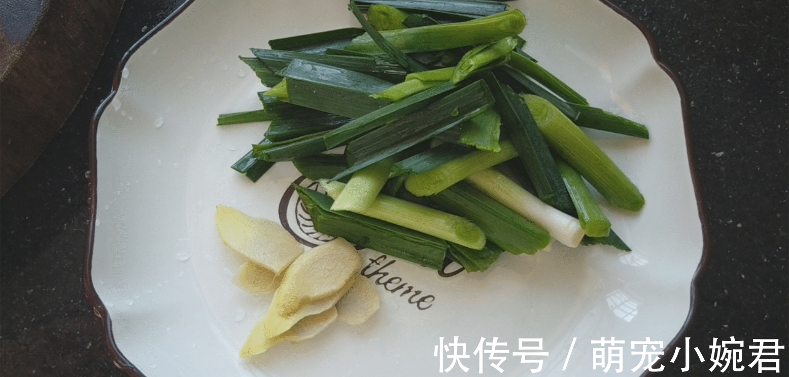 腊鸭|芋头新吃法,一次做5个,咸香松软又简单,出锅好吃下饭越吃越香