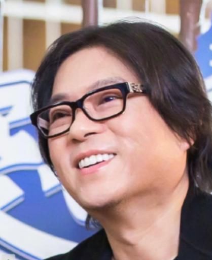 高晓松|清华才子割了欧式双眼皮，减重26斤，看到效果：不是谁都能逆袭