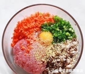 韭菜馅儿饺子|调韭菜馅饺子必备小绝招,韭菜不出水鲜汁四溢 好吃到爆!