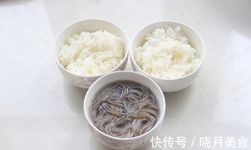 看我家冬天周末午餐,干豆角红烧肉配土豆丝,好吃不油腻又好做