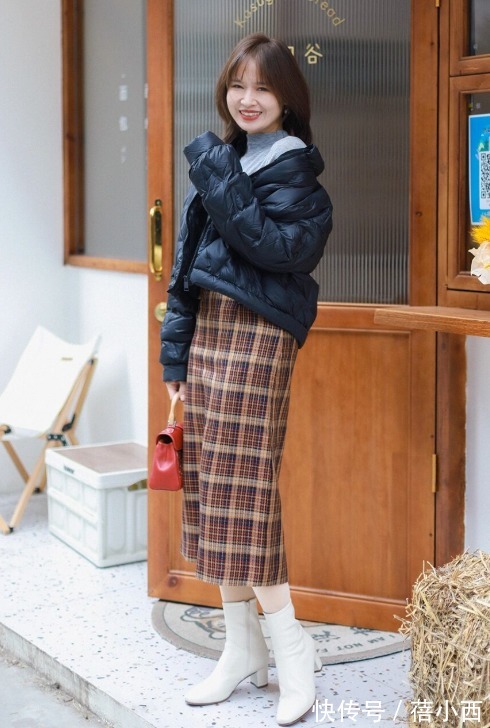 半身裙|原来羽绒服这么穿能优化比例!学会选款和搭配,让你的气质更出众