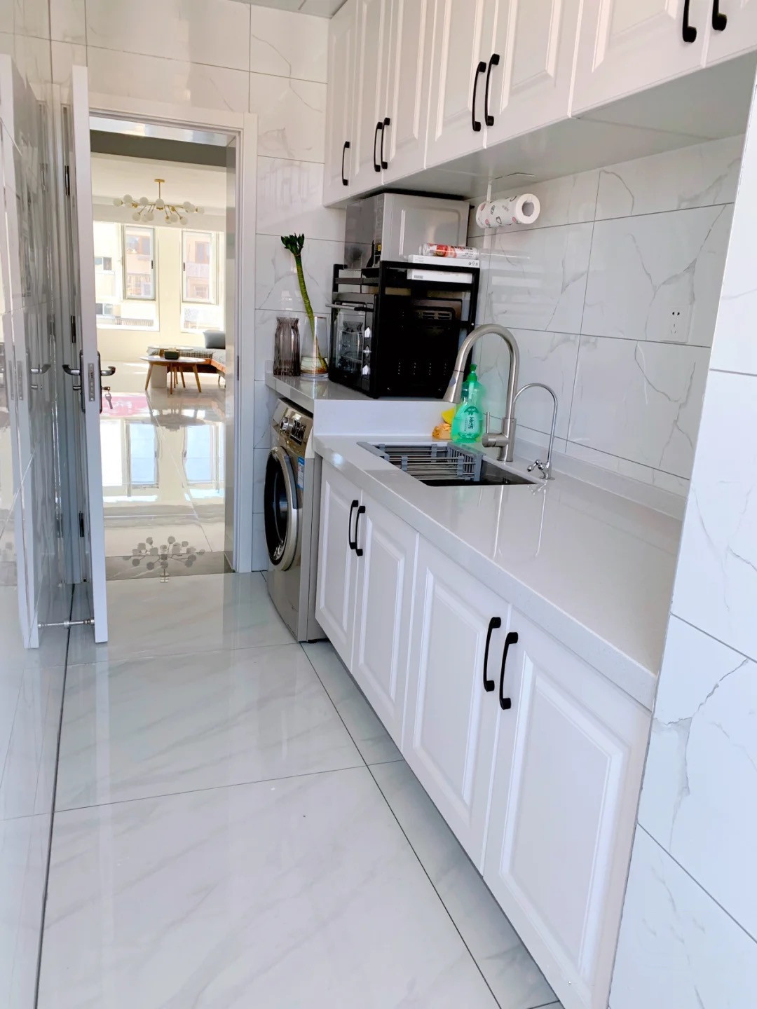 颜值担当|她家全屋不吊顶，只走石膏线，墙面不造型，只刷乳胶漆，温馨耐看