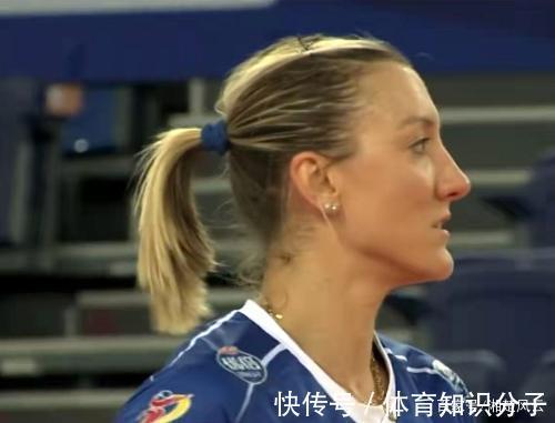 孙樊琼|4人得分上双,上海女排3-0胜云南,王之腾仍不满,赛后指导2队员