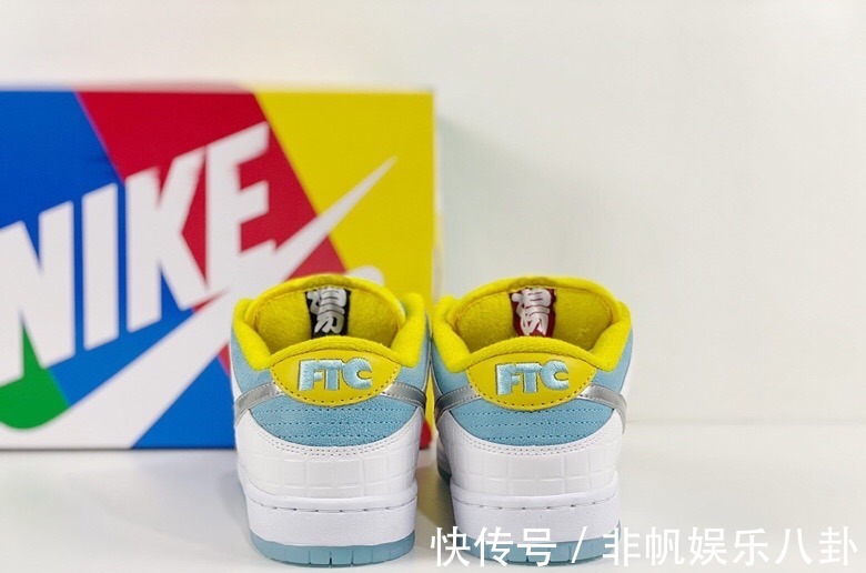 nike SB板鞋 蓝白色 网格Nike SB Dunk Low!
