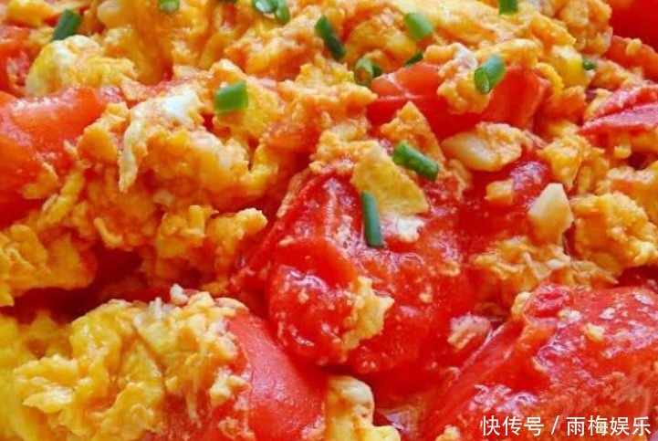 番茄炒鸡蛋,先炒番茄还是鸡蛋?很多人弄错,难怪难吃,腥味重