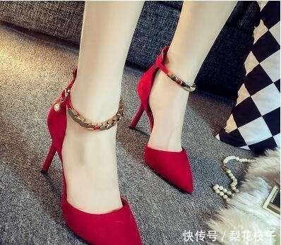 寒冷|冬季再怎么寒冷, 对高跟鞋有着难以抗拒的女生依然不能割舍