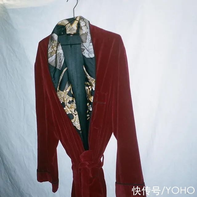 logo|土豪风，路人甲，暴发户？曾经的时尚黑洞Drake凭什么借着新联名咸鱼翻身？