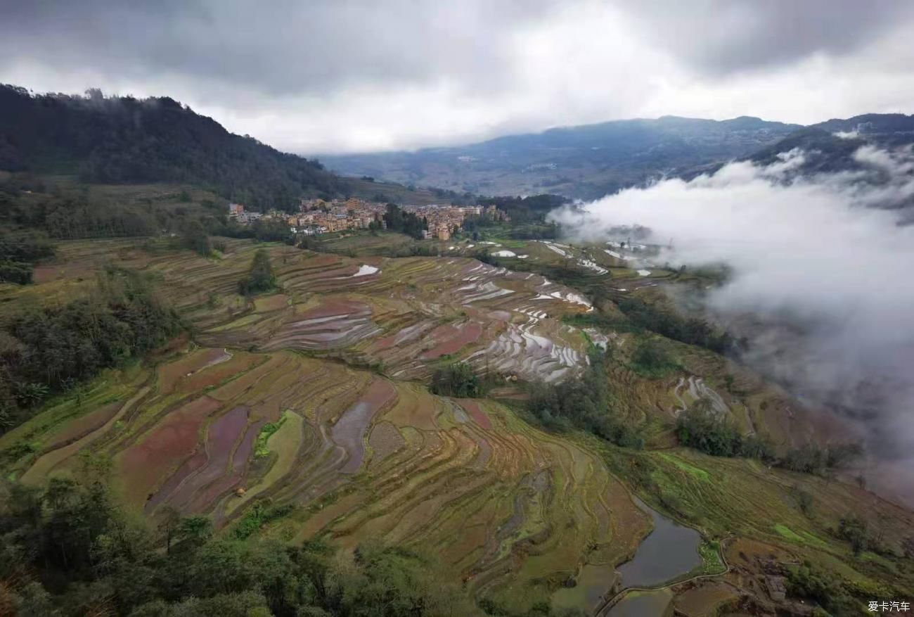 游红河哈尼族彝族自治州多依树梯田景区