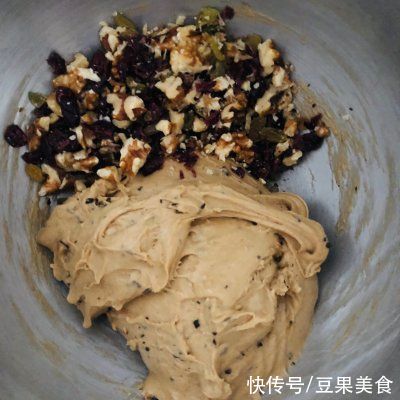 最好吃的红茶坚果吐司做法,学会了刷爆朋友圈