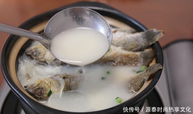 鲜肉|炖鱼汤有窍门，不管炖什么鱼，照这个方法做，汤鲜肉嫩无腥味