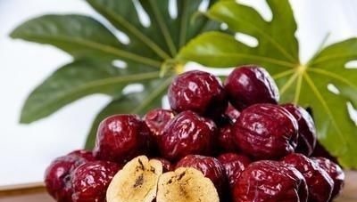 营养成分|人到中年想长寿,常吃以下3种食物,补气养血,排毒养颜更年轻