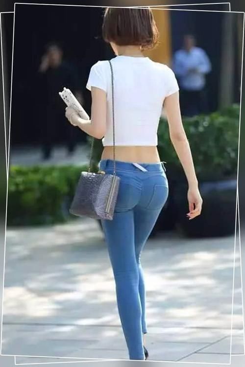 紧身裤 牛仔裤时尚小清新,穿出性感身材,轻松穿出蜜桃臀