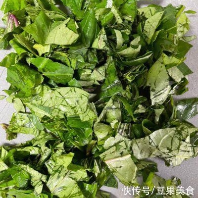 家常菜|#巨下饭的家常菜#红薯叶窝窝