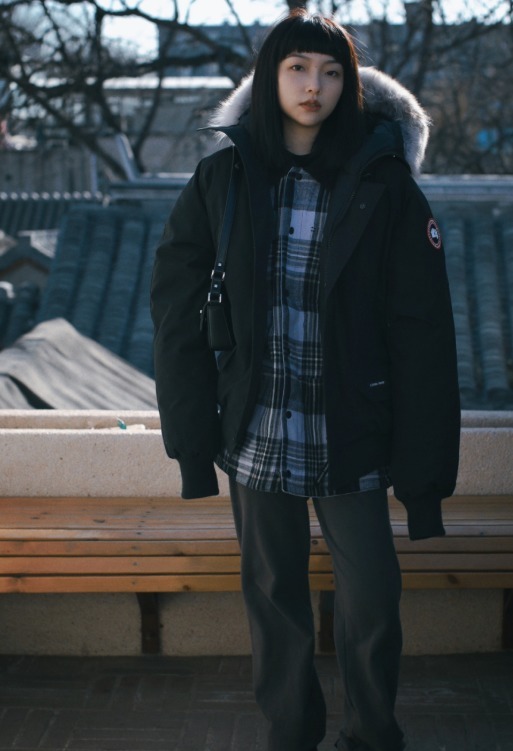 大长腿 女人不管有钱没钱,都要给自己入手“羽绒服”,穿的好看又保暖