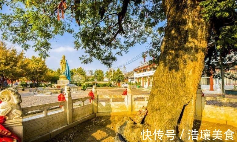 白云禅寺!白云禅寺有一个“四字”碑,是由一位皇帝书写,其中暗藏着历史之谜