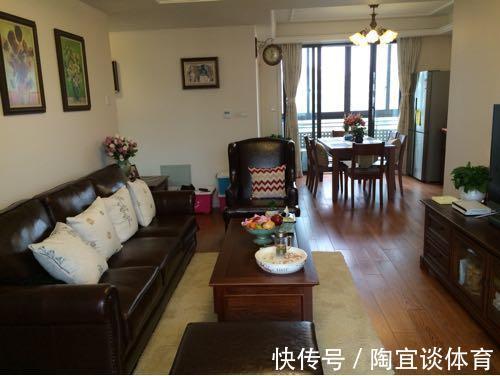 墙壁式|媳妇装新房,卫生间砌“半墙”,阳台成“绿森林”,被邻居赞爆了