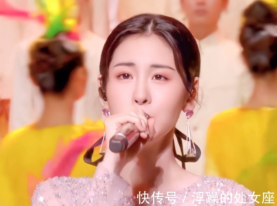 张碧晨|张碧晨、陶勇合唱《映山红》,这个合作惊喜满满