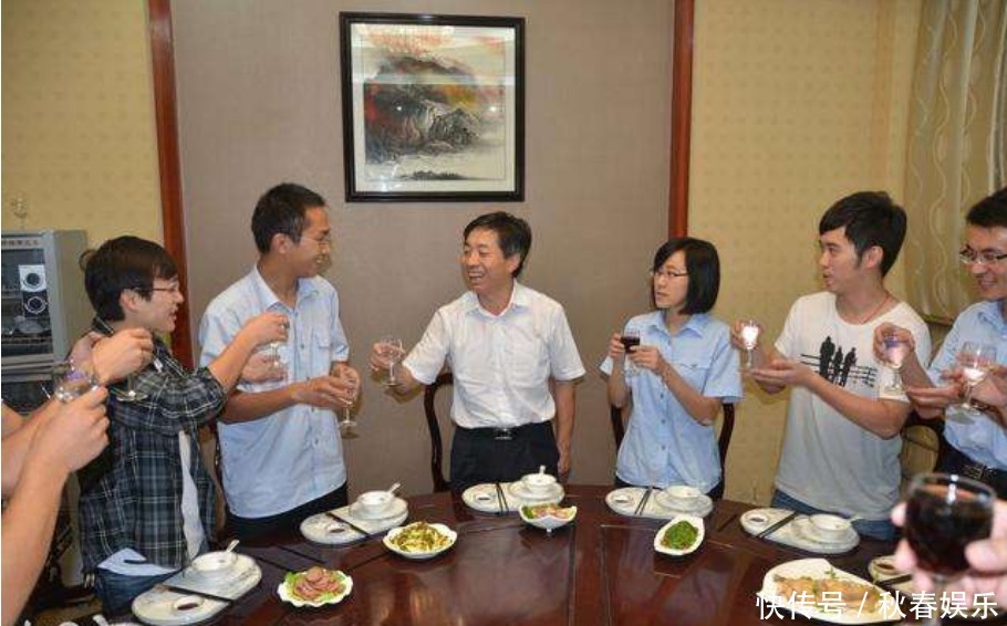 好喝的酒不一定是最贵,3款酒适合朋友日常小聚,口感不比茅台差