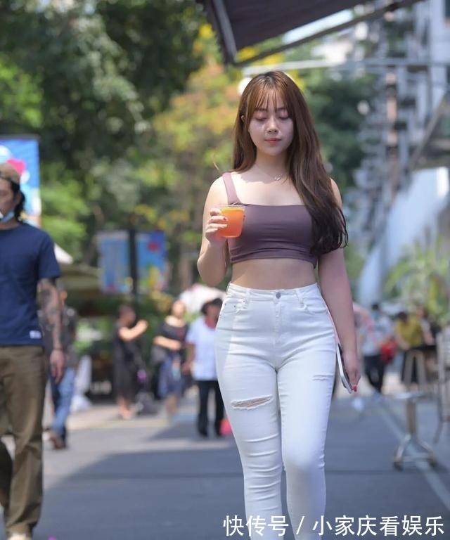 宽松 时尚耐穿的瑜伽裤穿搭尽显可爱淑女风，想说不爱它都难，别出心裁