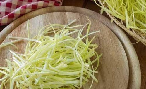 挥发性精油|每天晚上多吃以下食物,营养丰富,减少皱纹,好吃又不贵!