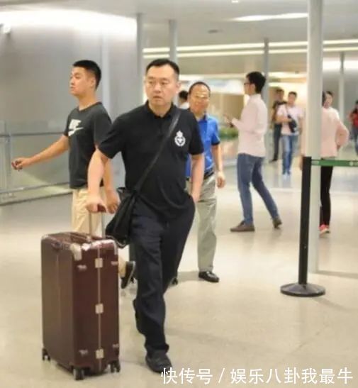 主教练|孔令辉在忙什么?有网民希望他回来执教孙颖莎,是最好的选择吗?