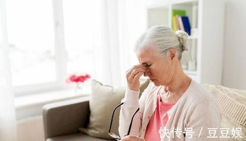 心脑血管病|晨起最佳的养生方式:缓慢起床,三个起床步骤,快来了解一下